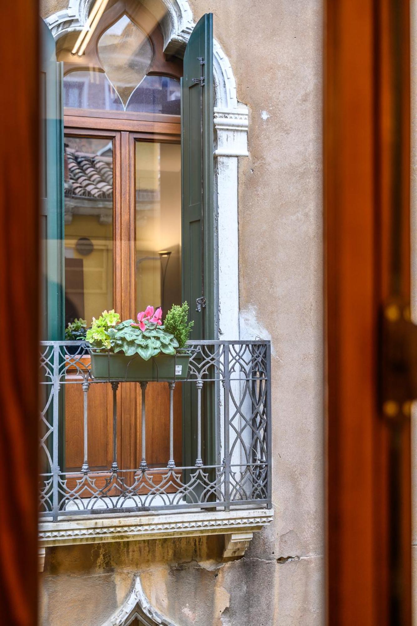 Ferienwohnung Ca Rialto 4122 - Luxury Terrace Venedig Exterior foto